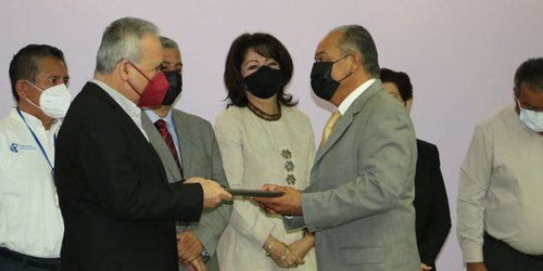 Fueron asignadas plazas a directores y supervisores de Educación Básica