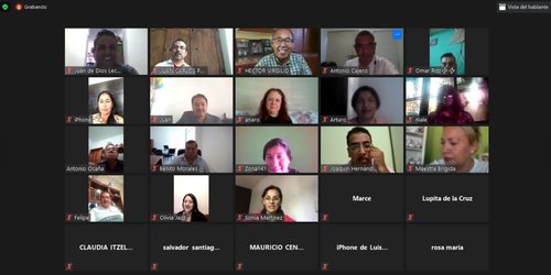 Capacitan a docentes en el uso de herramientas digitales para el aprendizaje a distancia