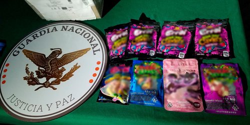 Decomisan dulces de marihuana en paquetería del aeropuerto de SLP