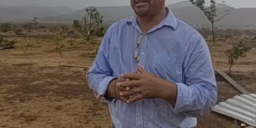 Ventarrón tumba árboles y techos de casas en Rayón