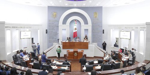 Reflexionan fracciones parlamentarias en Congreso del Estado por promulgación de la Constitución de 1917
