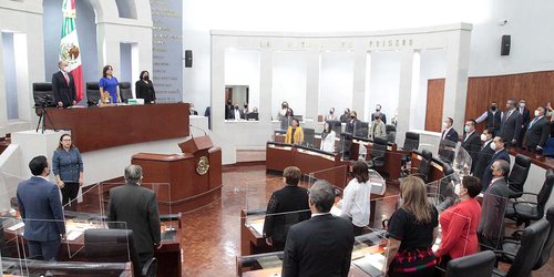 Congreso del Estado recibió el Quinto Informe de Gobierno de Carreras López