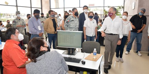 Supervisa Gobernador vacunación para el sector educativo