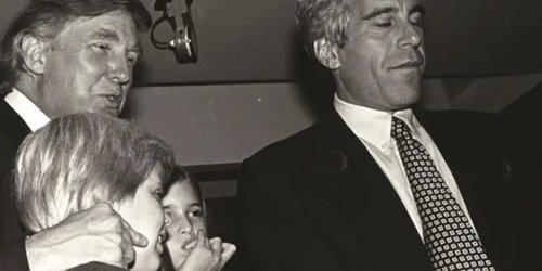 Revelan fotos inéditas de Trump y Epstein en eventos clave en los noventas