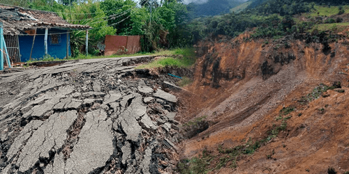 Deslizamiento de tierra en Táchira deja 18 viviendas sepultadas y más de 290 familias afectadas en Venezuela
