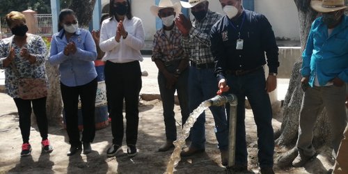 Dotan de agua potable a la colonia San José de las Palmas