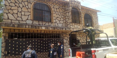 Delincuentes disparan a domicilio en Cerritos, y matan un caballo