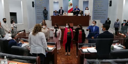 Eligen a Vianey Montes como Presidenta del Congreso del Estado