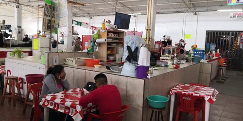 Fonderas del mercado hostigadas por COEPRIS
