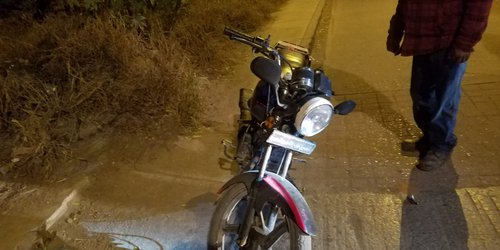 Detienen a dos tipos con cristal en la colonia San Rafael