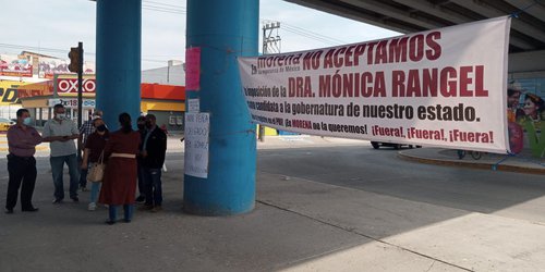 Protesta MORENA en Rioverde ante posible imposición de Mónica Rangel