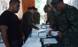 Reanudan entrega de Cartillas del Servicio Militar