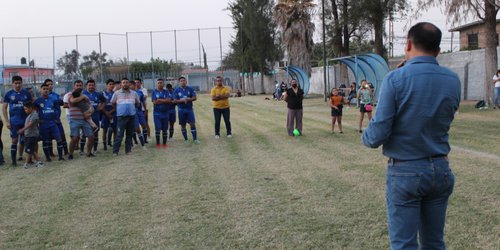 Entregaron premios a equipos que disputaron la final del torneo de futbol de jueves