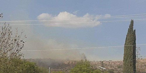 En Mexquitic evitan que incendio alcance zona poblada