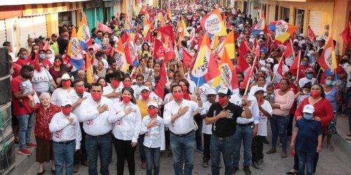 Ramón Torres García acompañó a la candidata Lisa Izaguirre en su arranque de campaña en Villa Juárez