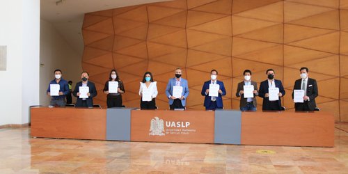 Profe Rico estará a distancia en el debate del CEEPAC