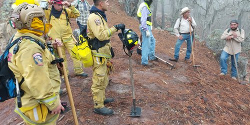 Confirman que llueve en la zona de incendios de Rioverde