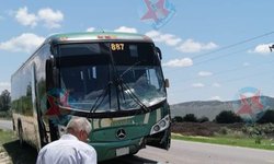 Carambola entre autobús y vehículos en ramal Cárdenas-Rayón