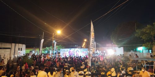 Llena mitin en Puente del Carmen Arnulfo Urbiola