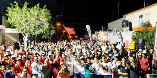 "Abarrotó" mitin en col. Gabriel Martínez Arnulfo Urbiola