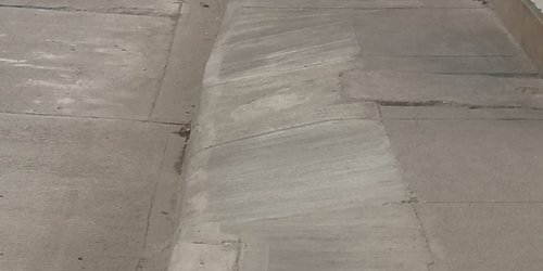 Demolerán modificaciones a banquetas, que no cumplen norma urbanística