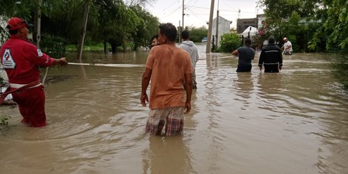 Dos personas fueron alcanzadas por un rayo en Xilitla