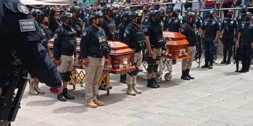 Despiden con honores a policías potosinos asesinados en Zacatecas
