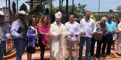 Paisanos y autoridades inauguraron nueva plaza en el ejido San Diego