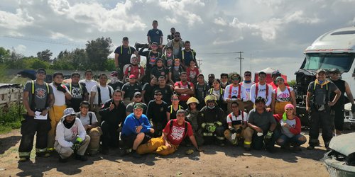Capacitan a bomberos y paramédicos en temas de rescate vehicular