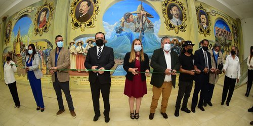 Inauguran mural "Los Arcos de la Historia" en Ayuntamiento de Soledad