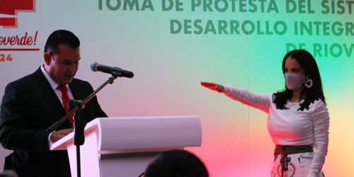 Karina Quintero toma protesta como Presidenta del DIF Rioverde
