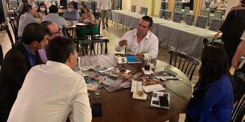 Arnulfo Urbiola expuso ventajas de Rioverde en Clúster Huasteco de Tampico