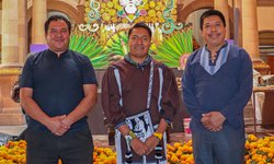 Ceremonia de Día de Muertos con pueblos originarios en Palacio Municipal