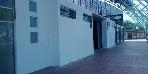 Arreglaron de inmediato instalaciones del polideportivo en Los Ángeles