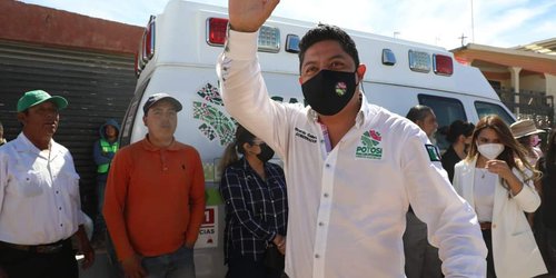Entrega el Gobernador ambulancias a Municipios de la Huasteca y Altiplano