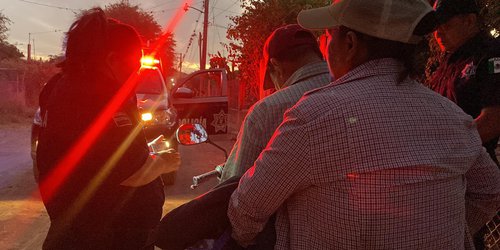 Realizan operativo entre motociclistas para usar casco