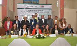 Alcaldes se reúnen en Tierra Nueva para atender a Caravana Migrante