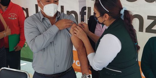 Aplican más de 200 dosis contra la influenza a personal del SEER