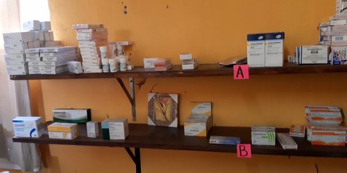 Casi no hay medicinas en dispensario de Cáritas CDFDZ