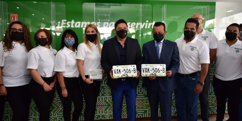 Placas gratuitas coadyuvarán en el combate a la corrupción