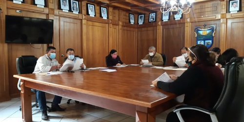 Regidores se niegan a firmar actas de Cabildo porque se las dieron de última hora