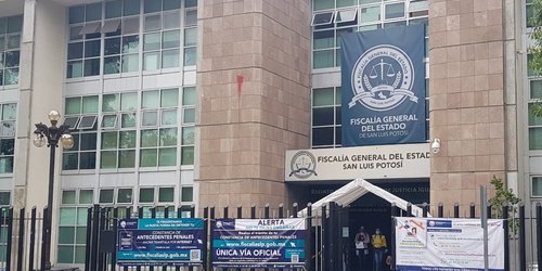 Investiga FGE accidente en carretera a Matehuala en SGS con saldo de una persona sin vida