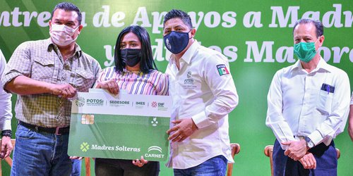 Potosinos de la Zona Media reciben nuevos programas sociales