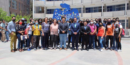 A finales de abril, transporte gratuito a estudiantes