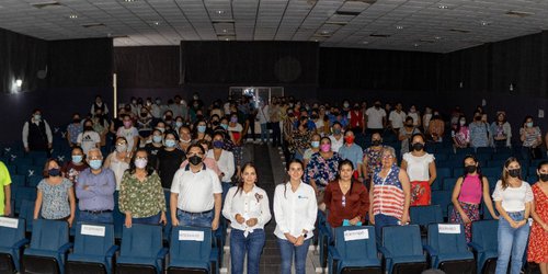 Exitosa conferencia sobre Autismo en el auditorio Valentín Gama