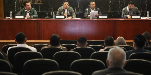 Instruye Gobernador reestructura en servicio de licencia y placas