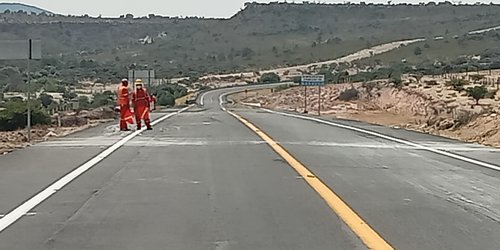 En operativo coordinado, Gobierno retira bloqueo de carretera SLP-Villa de Arriaga