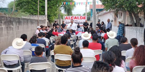 En Puerto de Martínez respaldan trabajo del alcalde Urbiola