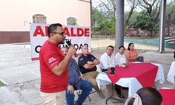 Alcalde dialogó con vecinos de Ojo de Agua Seco