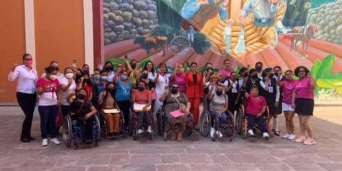 DIF Rioverde y Juntos, A.C. empoderan a las mujeres con discapacidad